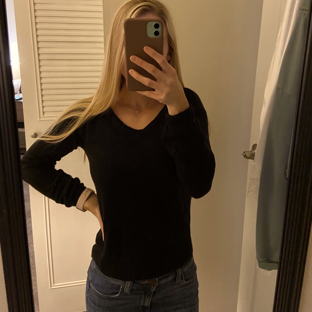 Roz & Ali sweater